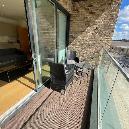 Luxury London Apartment - Steps To East Croydon Train Station エクステリア 写真